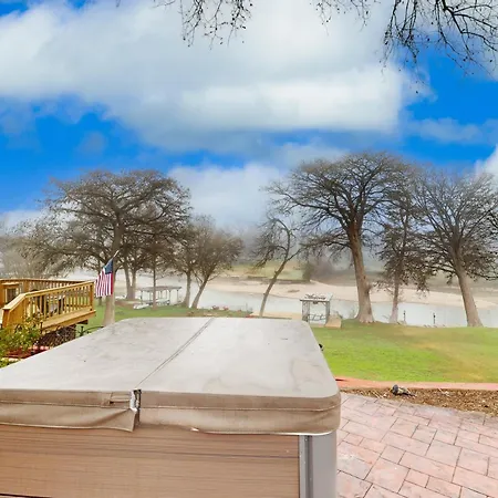 Villa Waterside Haven
